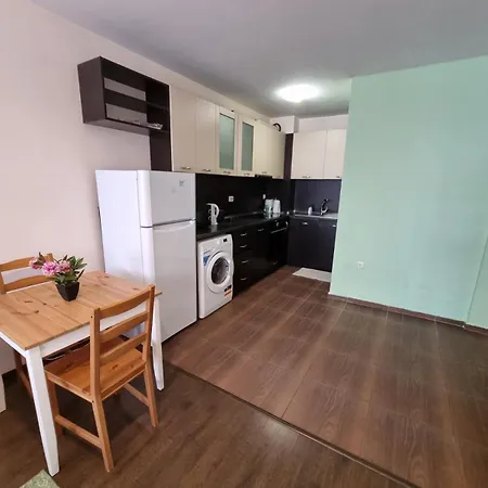 Apartament Sunny In Great Location And Close To Varna's Center *